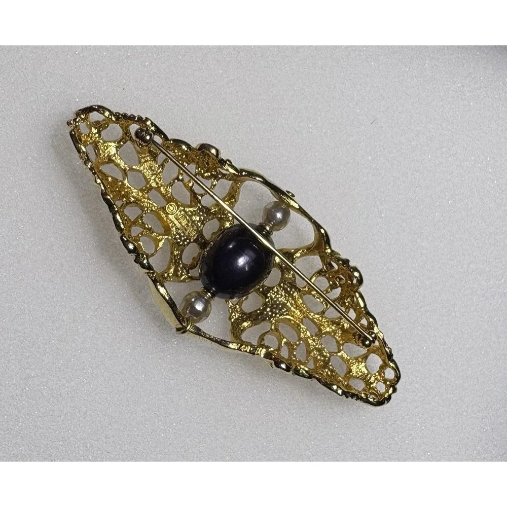 Vintage Napier 1980s Brooch Gold Filigree Faux Pearl Purple Cabochon Book Piece